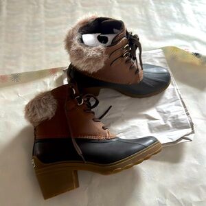 Sperry boots